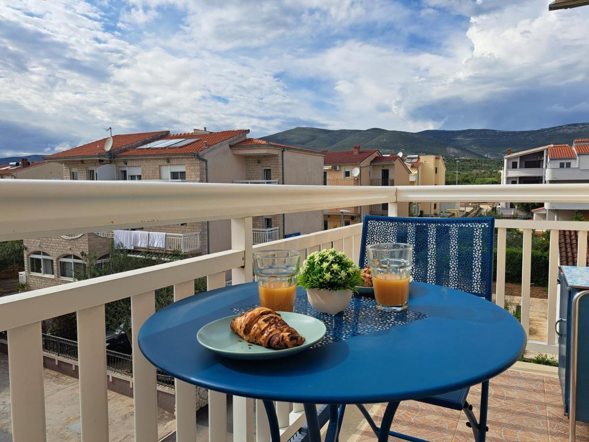 Apartment Penic Kastela Exterior photo