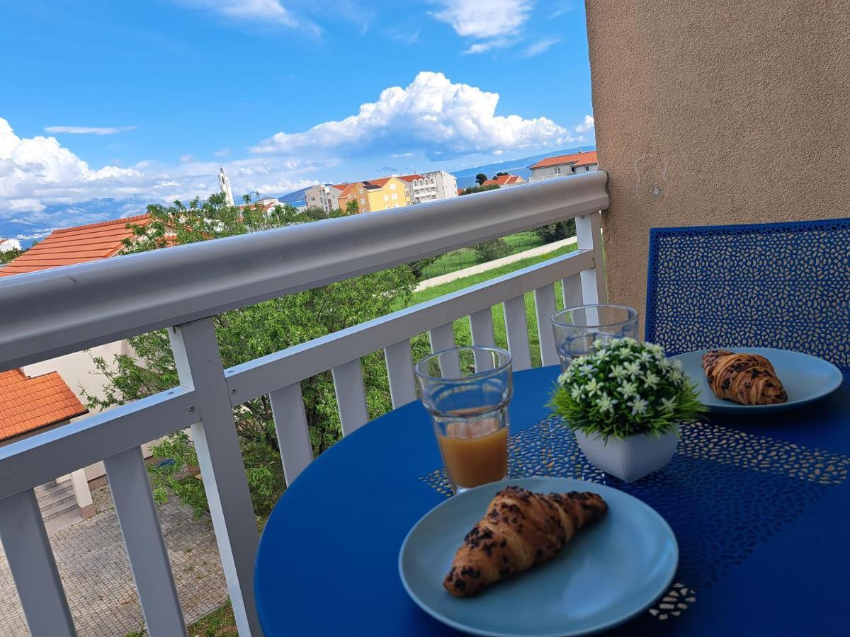Apartment Penic Kastela Exterior photo