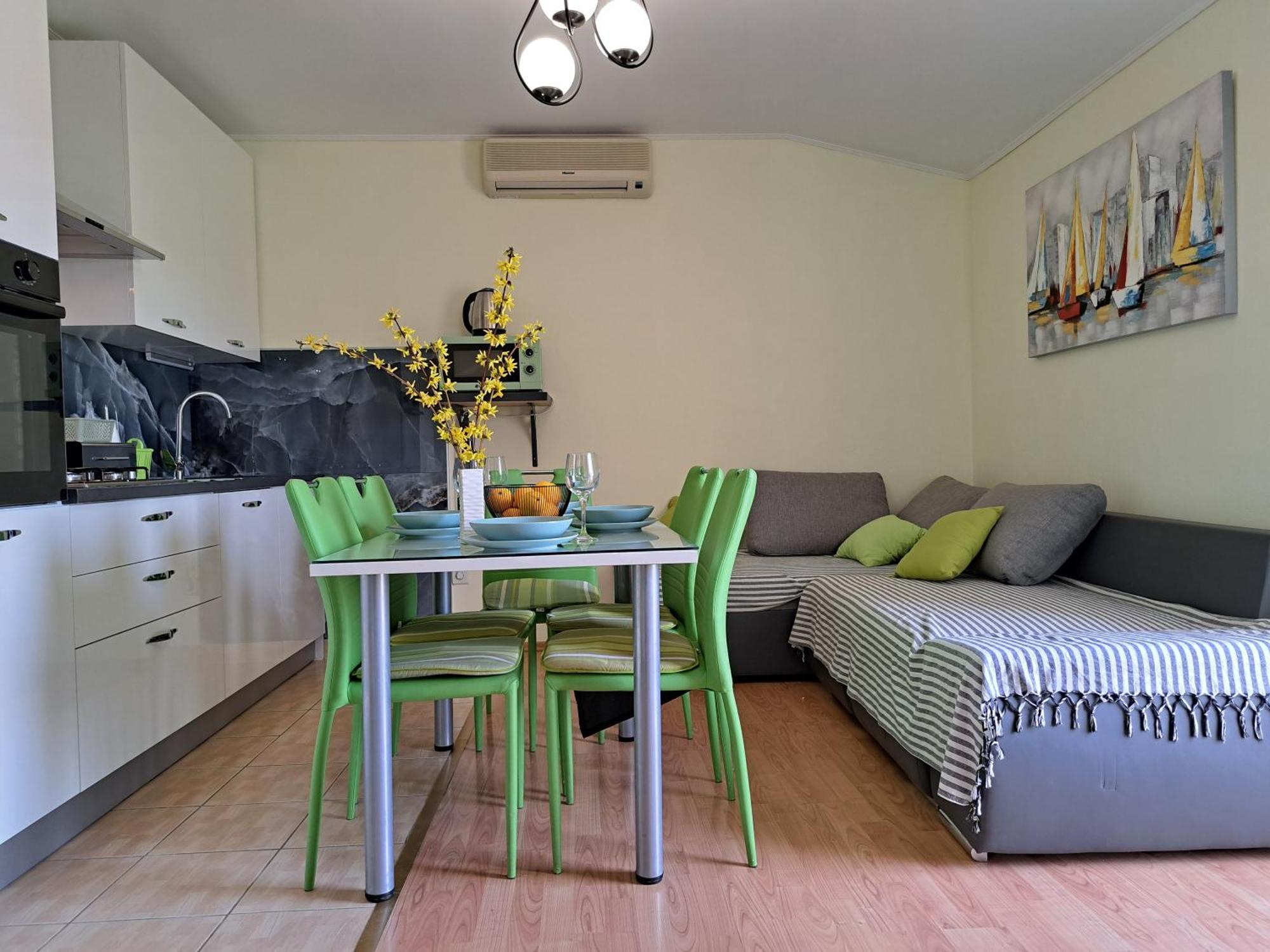 Apartment Penic Kastela Exterior photo